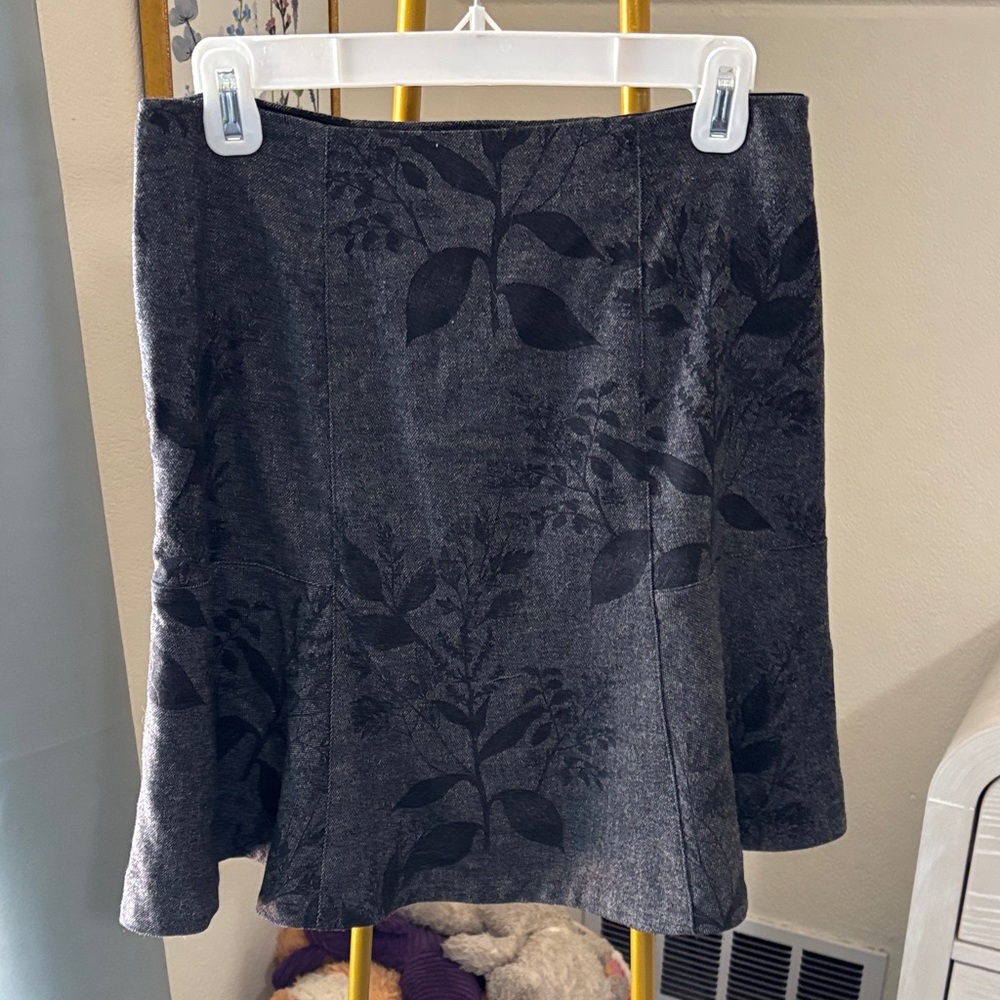 Banana Republic Charcoal Gray Floral A-Line Skirt